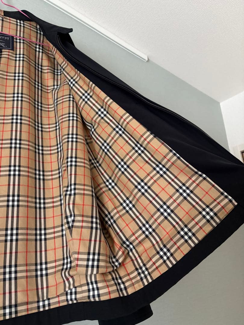 価格交渉可] BURBERRY ブラック ジップアップジャケット ジャケット