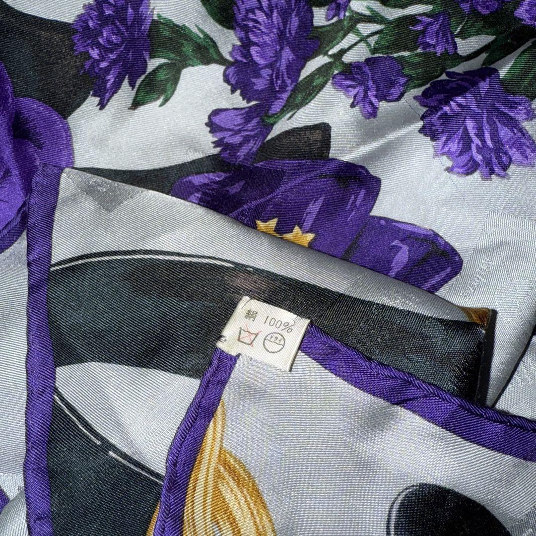 【激レア】moschino モスキーノ　scarf スカーフ　silk シルク 激レア】moschino モスキーノ scarf スカーフ silk シルク