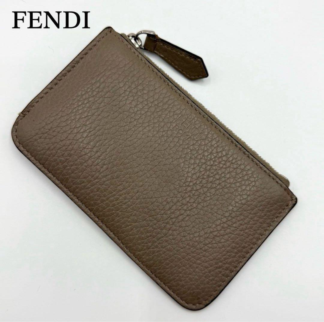 近年モデル FENDI キーケース フラグメントケース シボ革