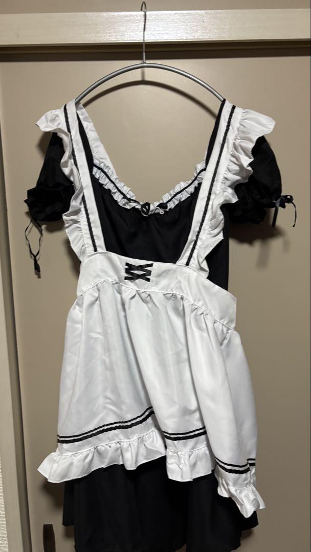 メイド服 黒と白 フリル付き XLサイズ - メルカリ