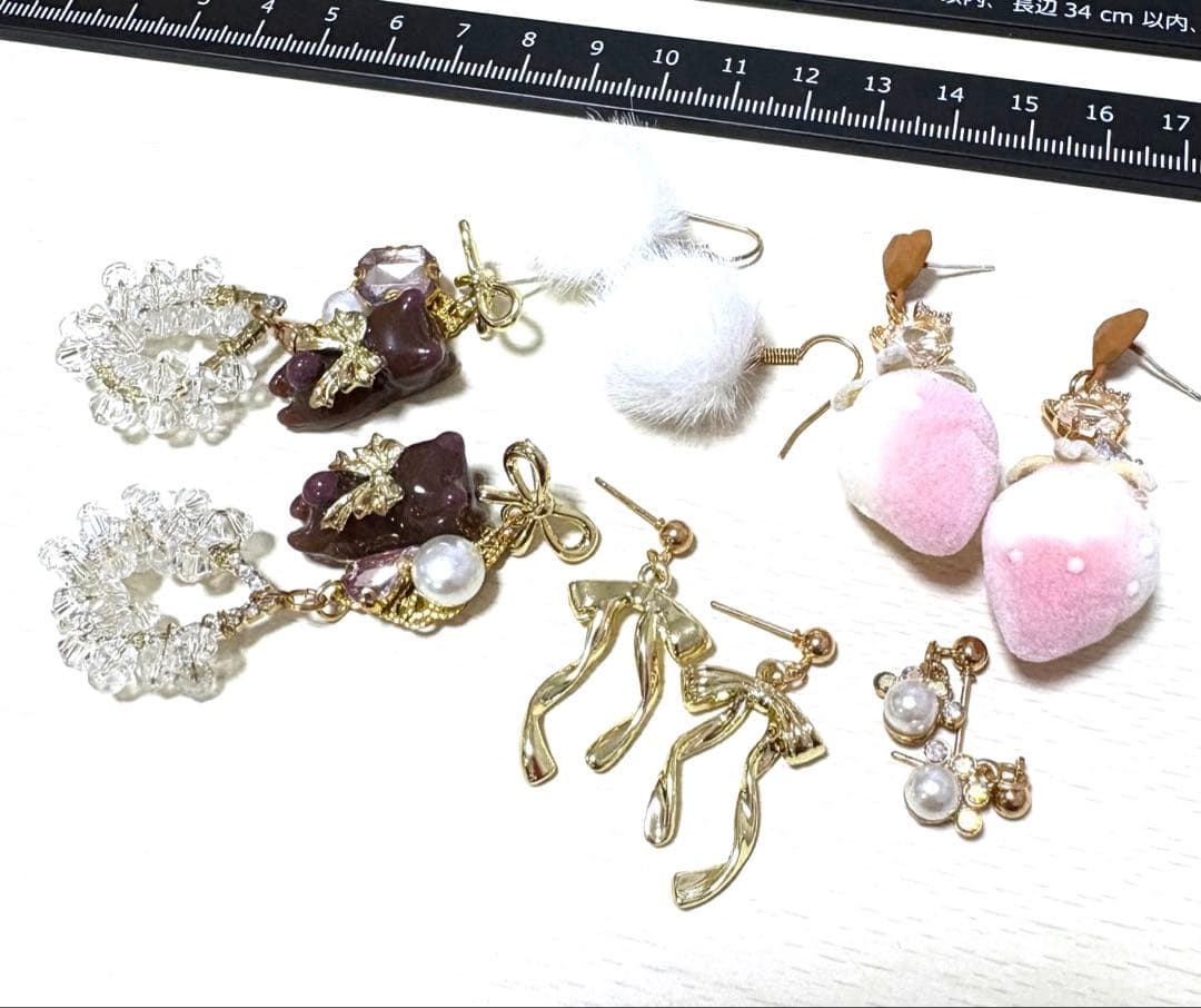 ピアスセット 苺 猫 肉球 NEXPOTALLINN_EU