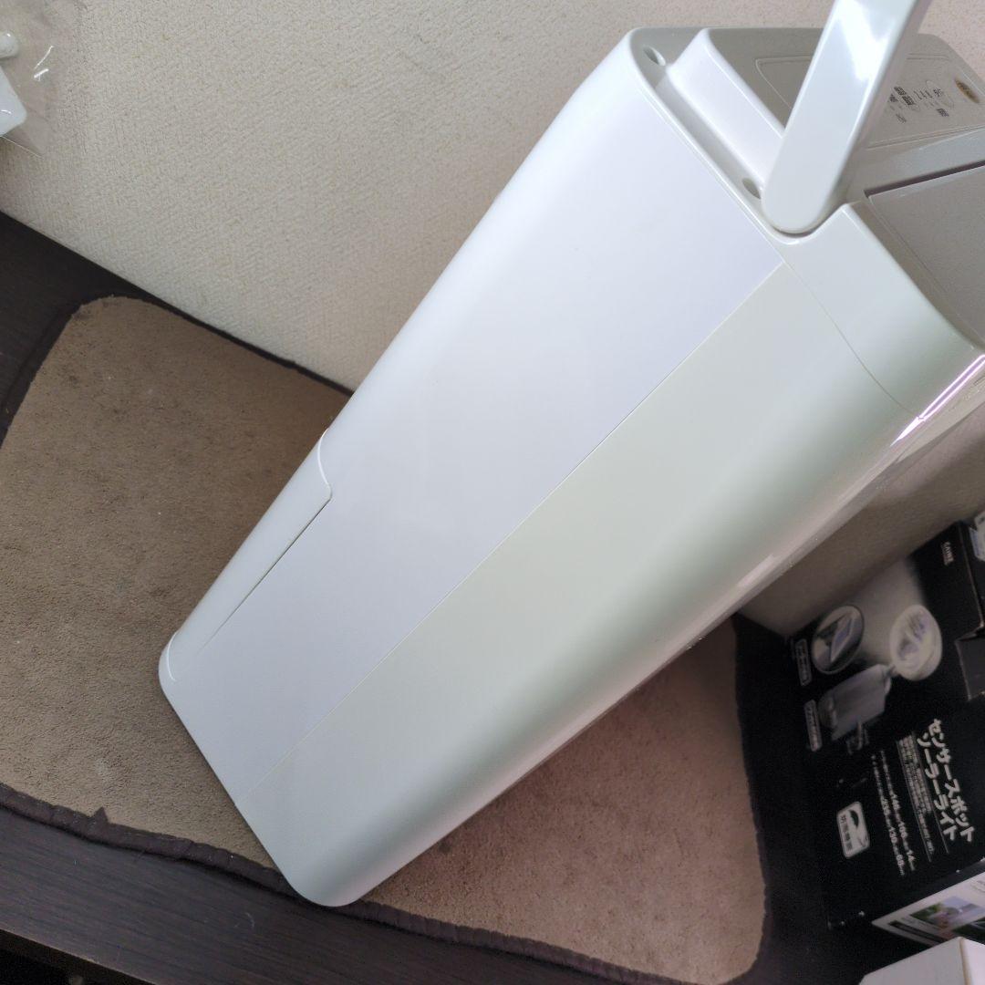 アイリスオーヤマ 衣類乾燥除湿機 コンプレッサー式　DCE-6515