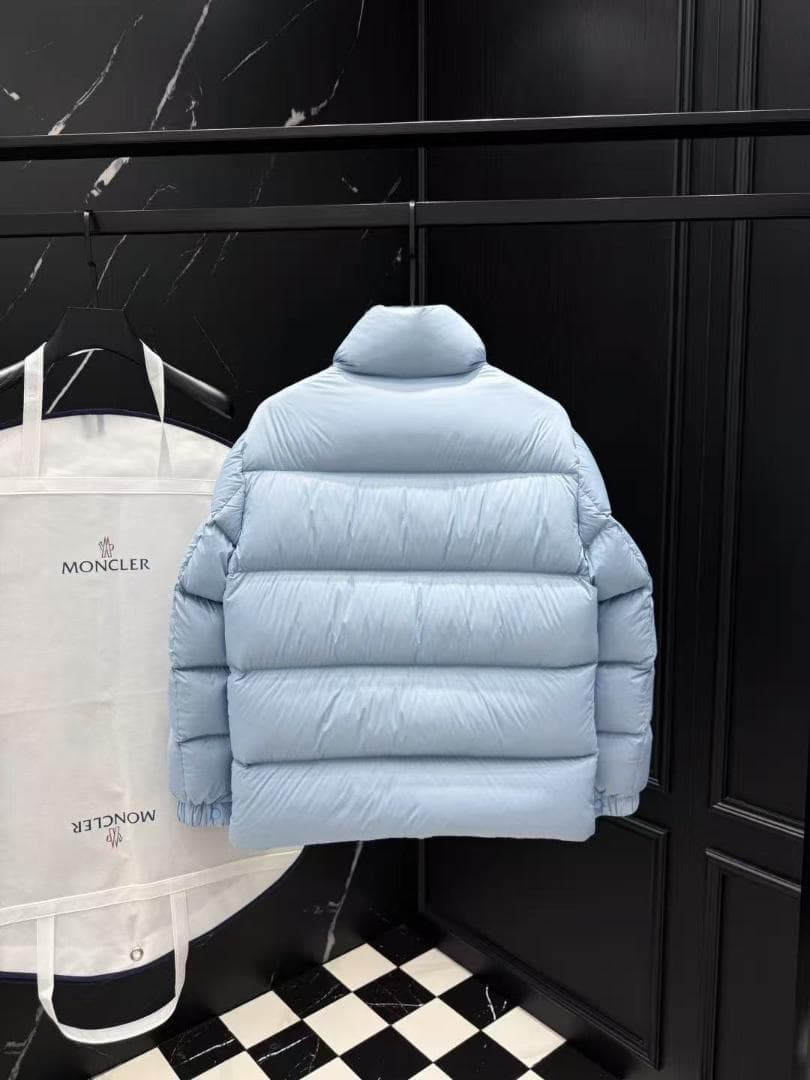 人氣 MONCLERモンクレールの秋冬ダウンジャケットです6