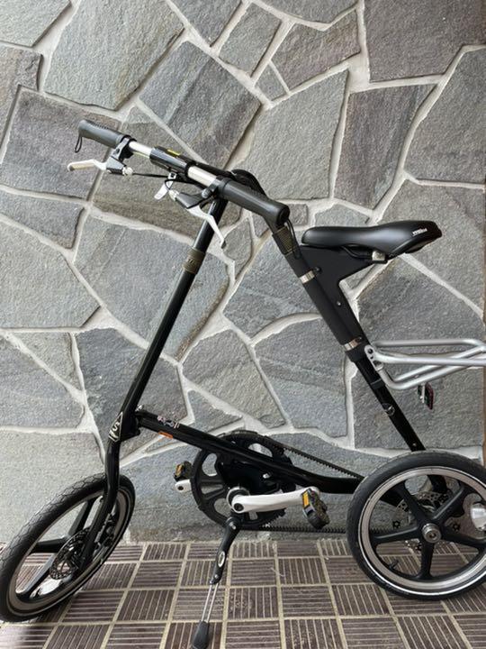 折りたたみ自転車 strida 樹脂 ホイール 古い