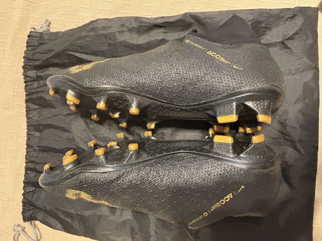 サッカーシューズ ブラック ゴールド ASICS サッカーシューズ ゴールド/ブラック - メルカリ
