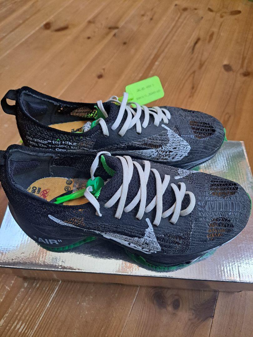 Off-White × Nike Air Zoom Tempo Next%