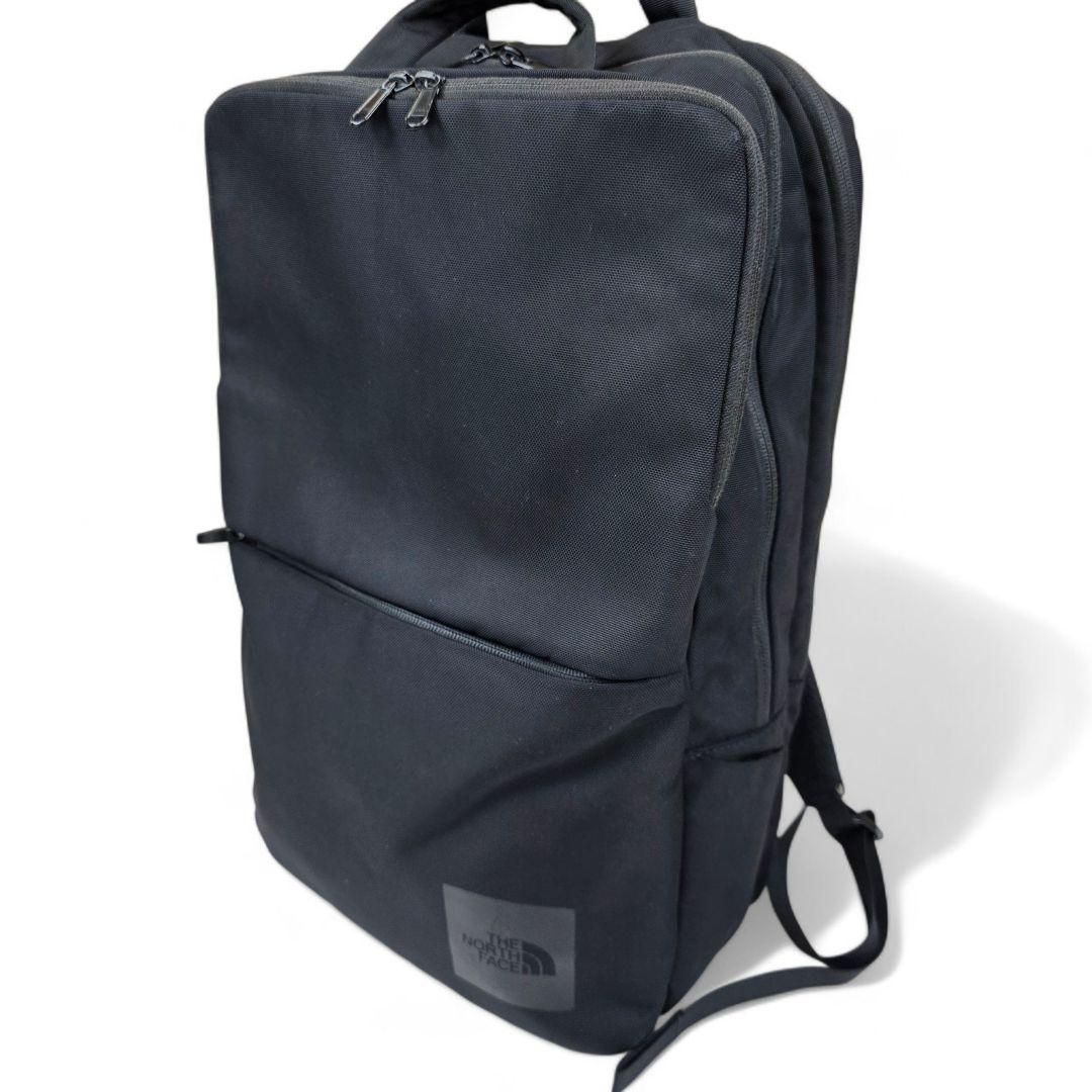 【A4収納可能】ザノースフェイス NM81602 シャトルデイパック 2層式 黒 【A4収納可能】ザノースフェイス NM81602 シャトルデイパック 2層式 黒