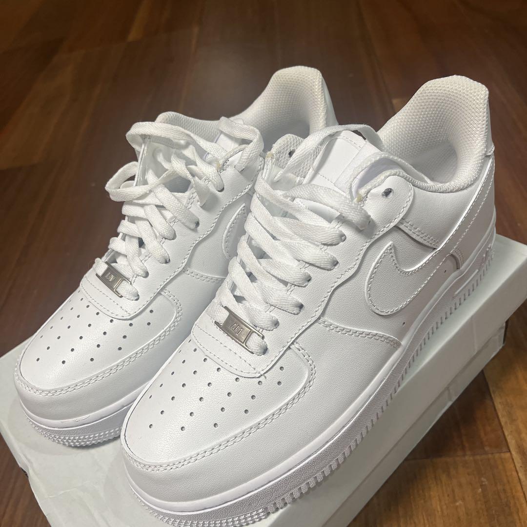 Nike Air Force 1 ホワイトスニーカー