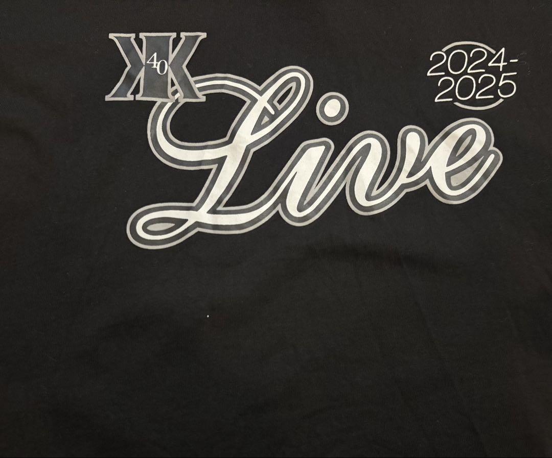 吉川晃司さん 40th Anniversary Live VネックTシャツ - メルカリ