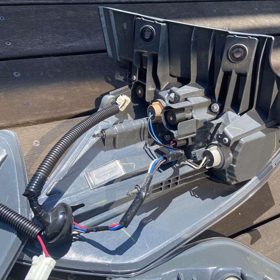 X-TRAIL テールランプ　T32 純正品