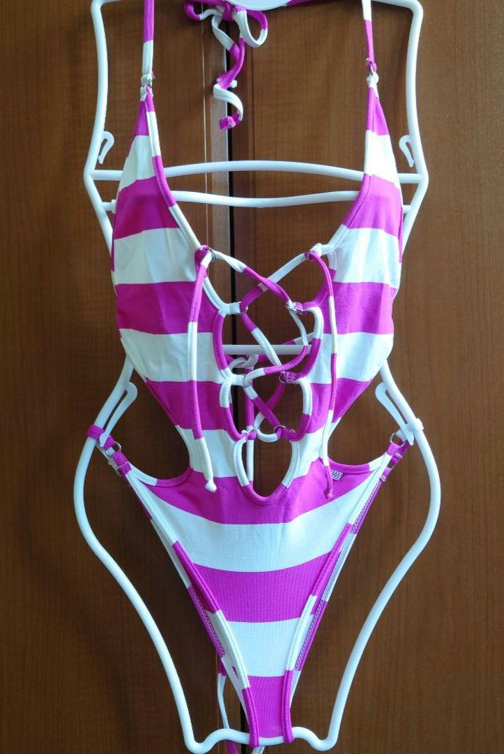 wicked weasel ピンクとホワイトのストライプ ワンピース水着