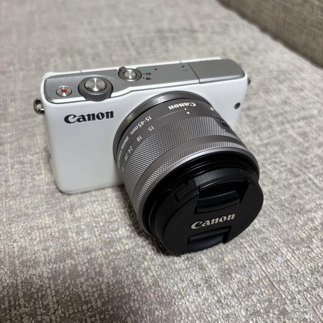 Canon EOS M10 レンズキット　付属品多数あり　美品