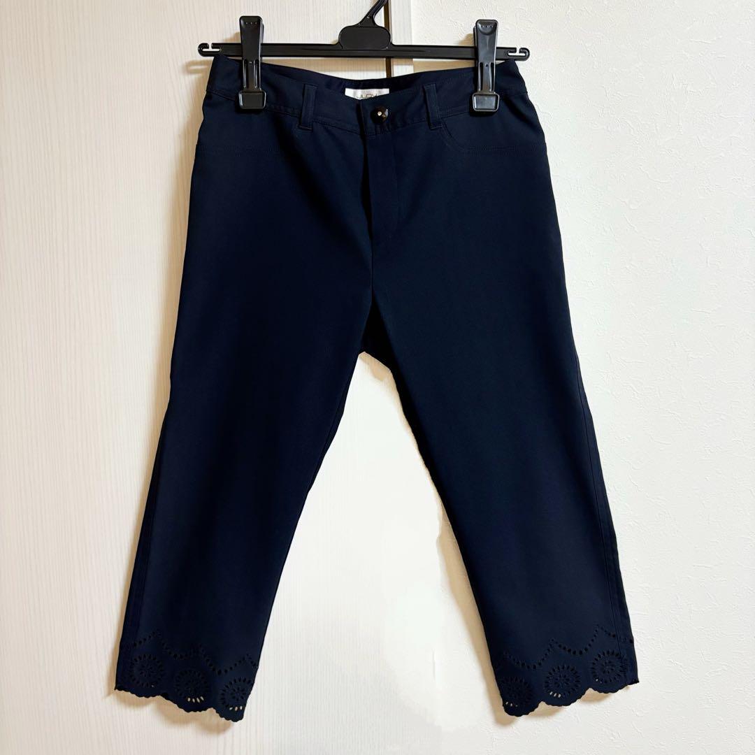 JUDY COLLECTION 七分丈パンツ　裾花模様カットワーク　ネイビー