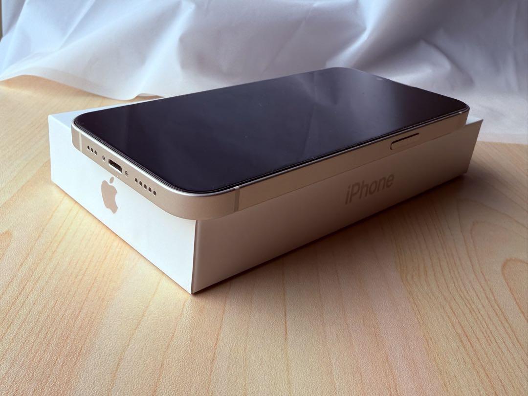 iPhone13 256GB スターライト【バッテリー100%】おまけ付き