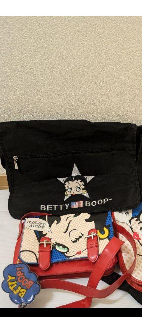 Betty Boop財布やバッグ