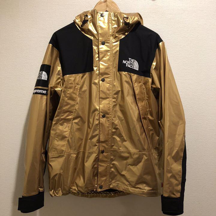 シュプノース　マウンテンパーカー
