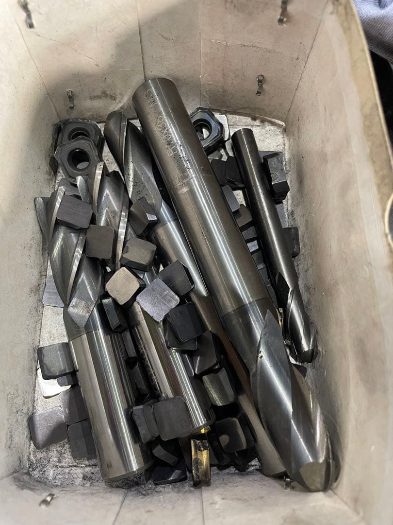 超硬スクラップ　約2.8キロ