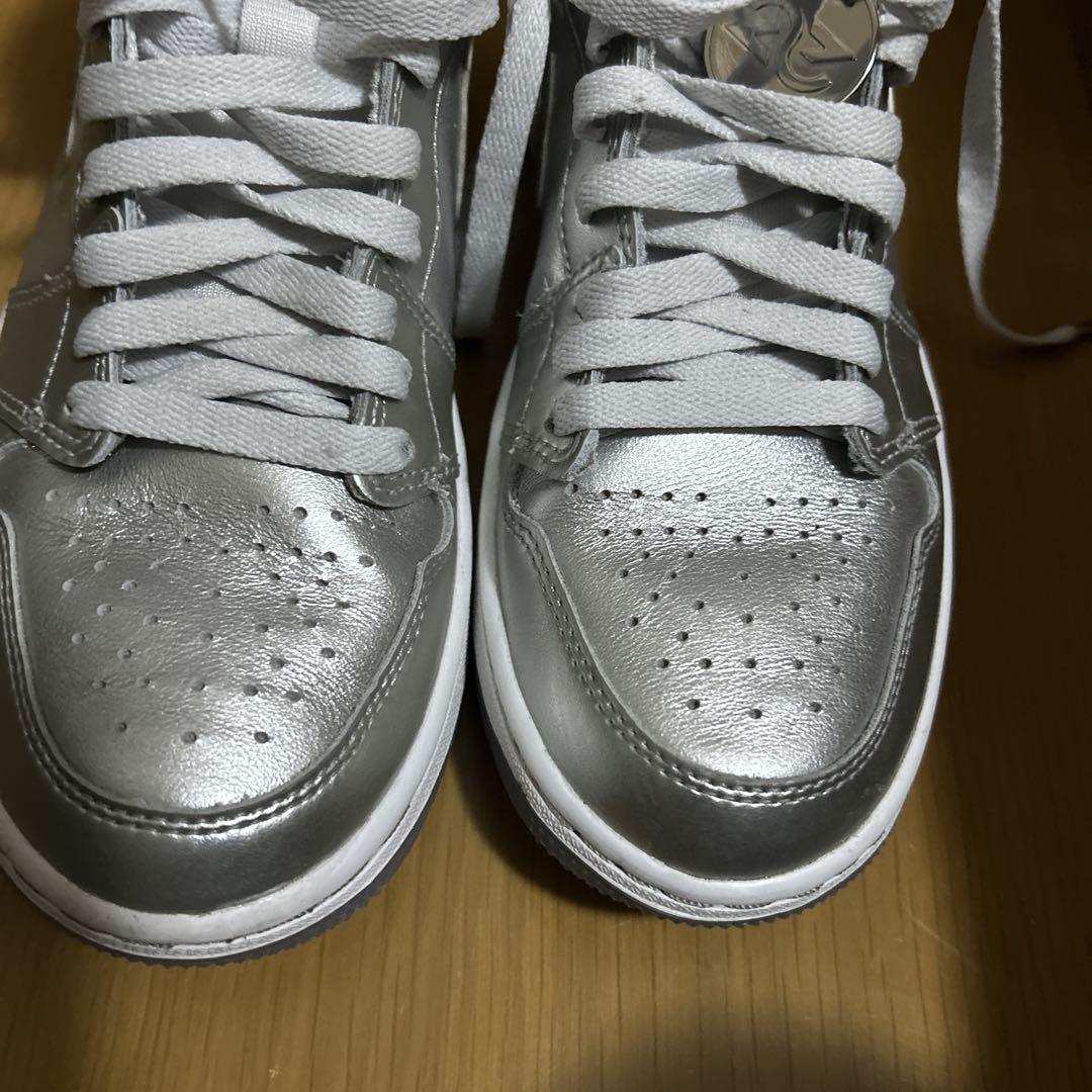 Nike Air Jordan 1 シルバー ハイカット バスケットボール