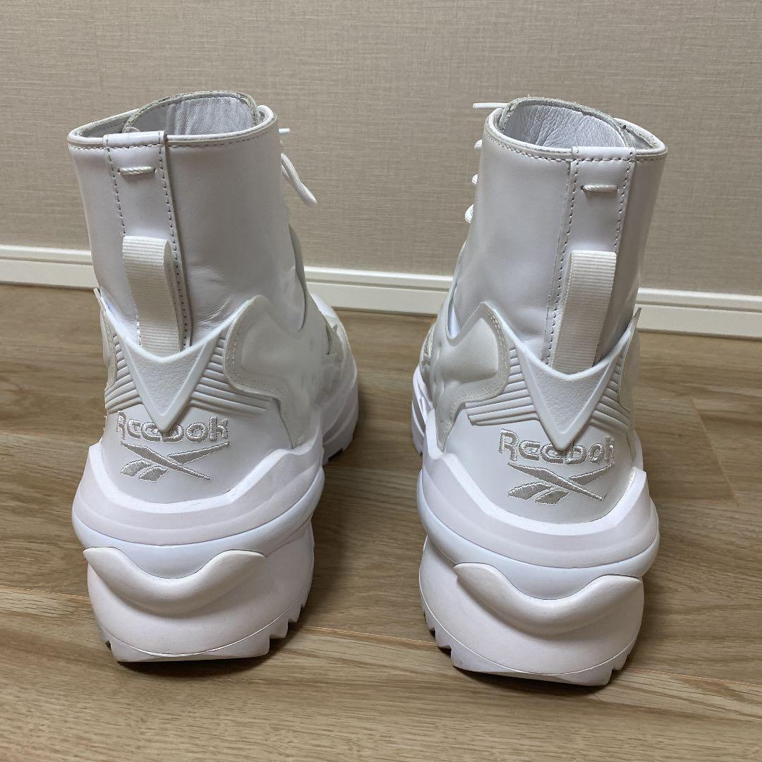 マルジェラMaison Margiela x Reebok Tabi 値下げ - メルカリ 大型専門店 マルジェラMaison Margiela x Reebok Tabi 値下げ スニーカー