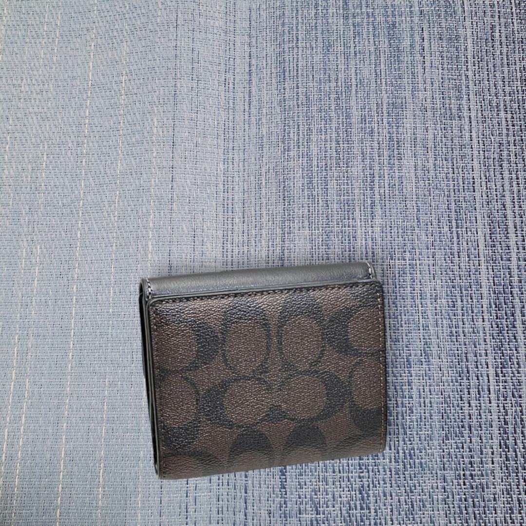 COACH コーチ エライザ スモール ウォレット・シグネチャー