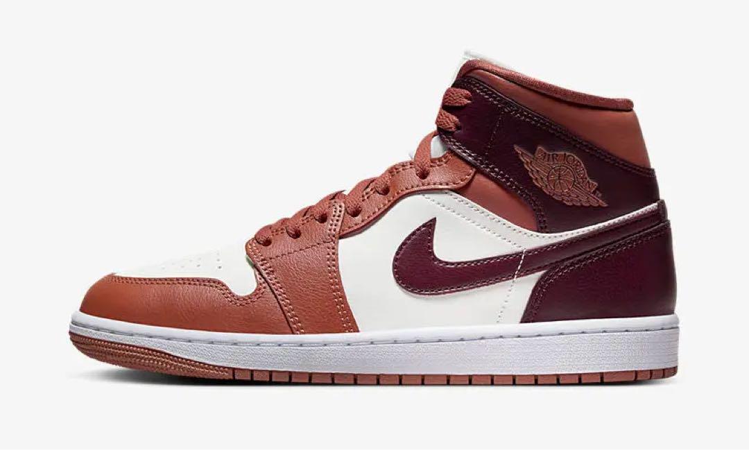 NIKE ナイキ　スニーカー　jordan1 ジョーダン　ダースティーピーチ26