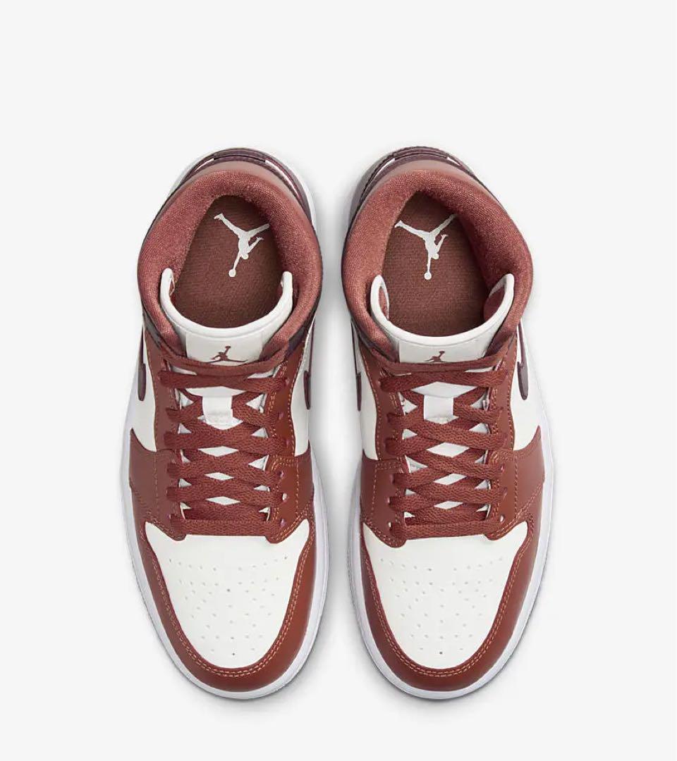 NIKE ナイキ　スニーカー　jordan1 ジョーダン　ダースティーピーチ26