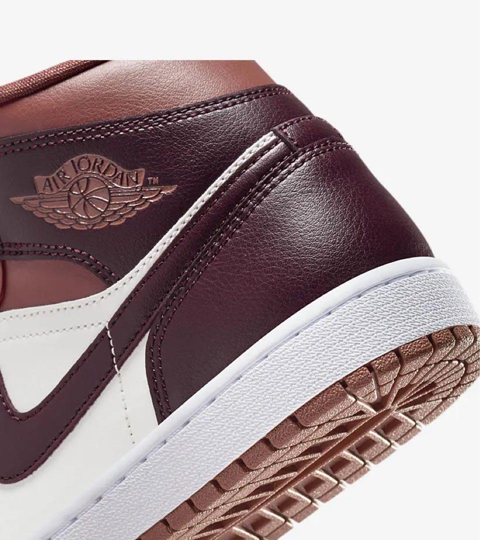 NIKE ナイキ　スニーカー　jordan1 ジョーダン　ダースティーピーチ26
