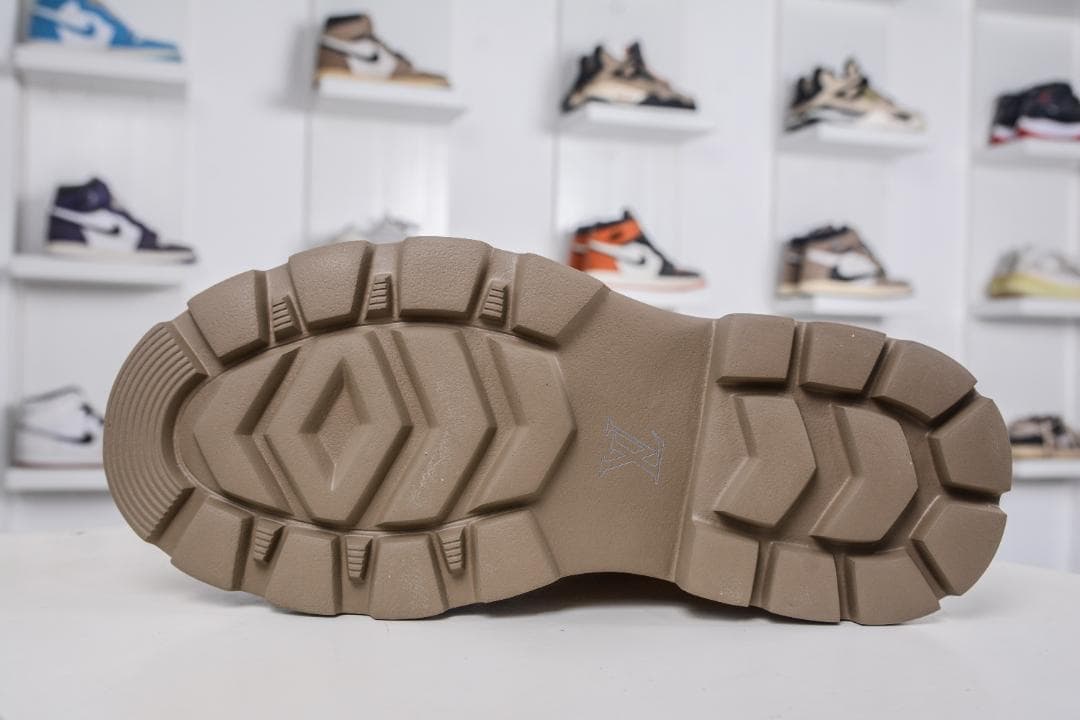 厚底ブーツ26.5cm