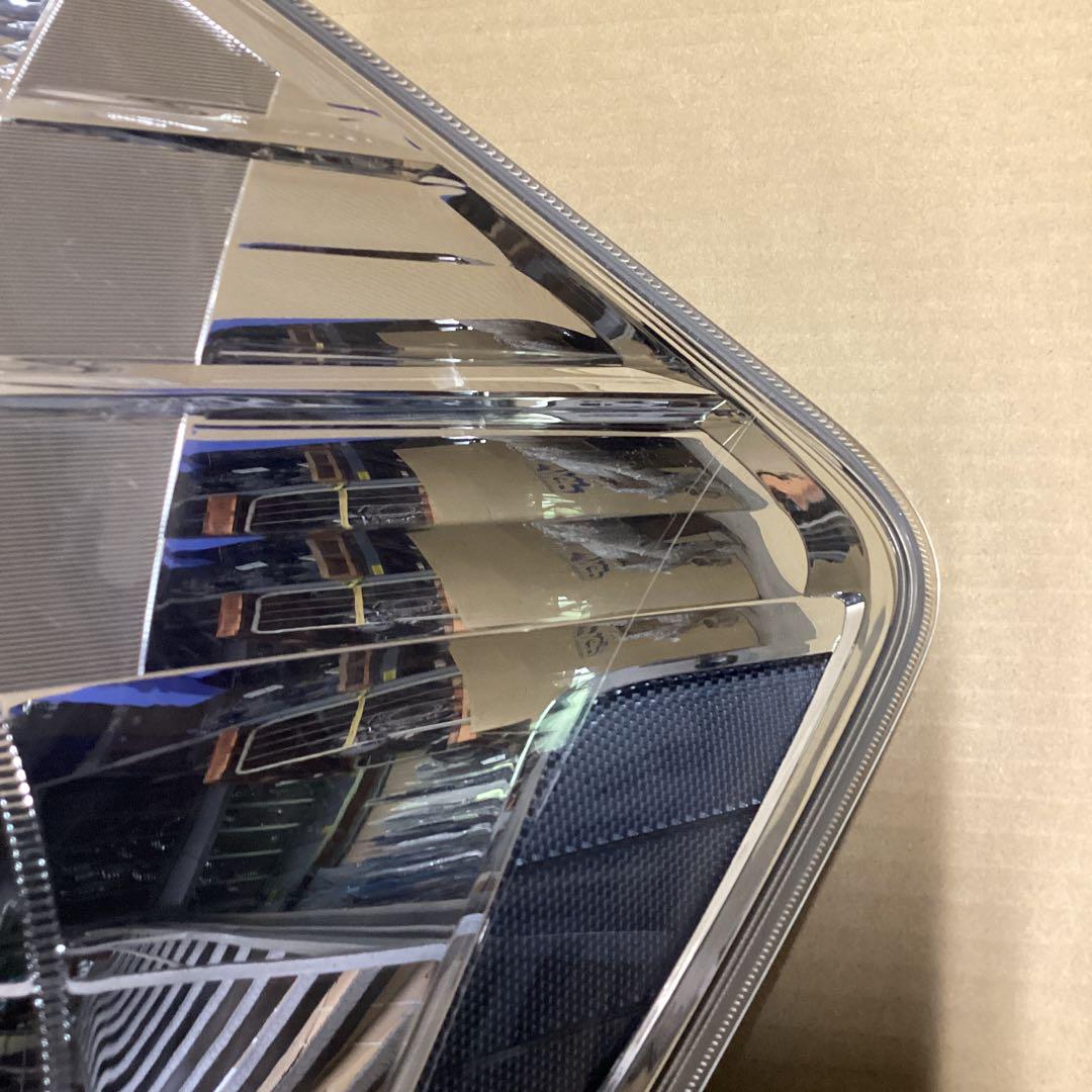 VW40プリウスα アルファ　前期純正左右テールランプセット VW40プリウスα アルファ 前期純正左右テールランプセット - メルカリ