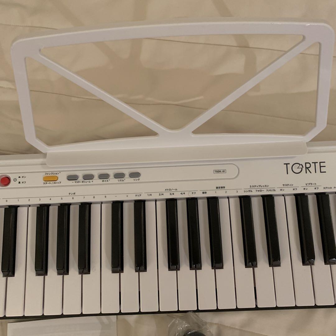 【美品】TORTE  ポータブル電子ピアノ キーボード TSDK-61