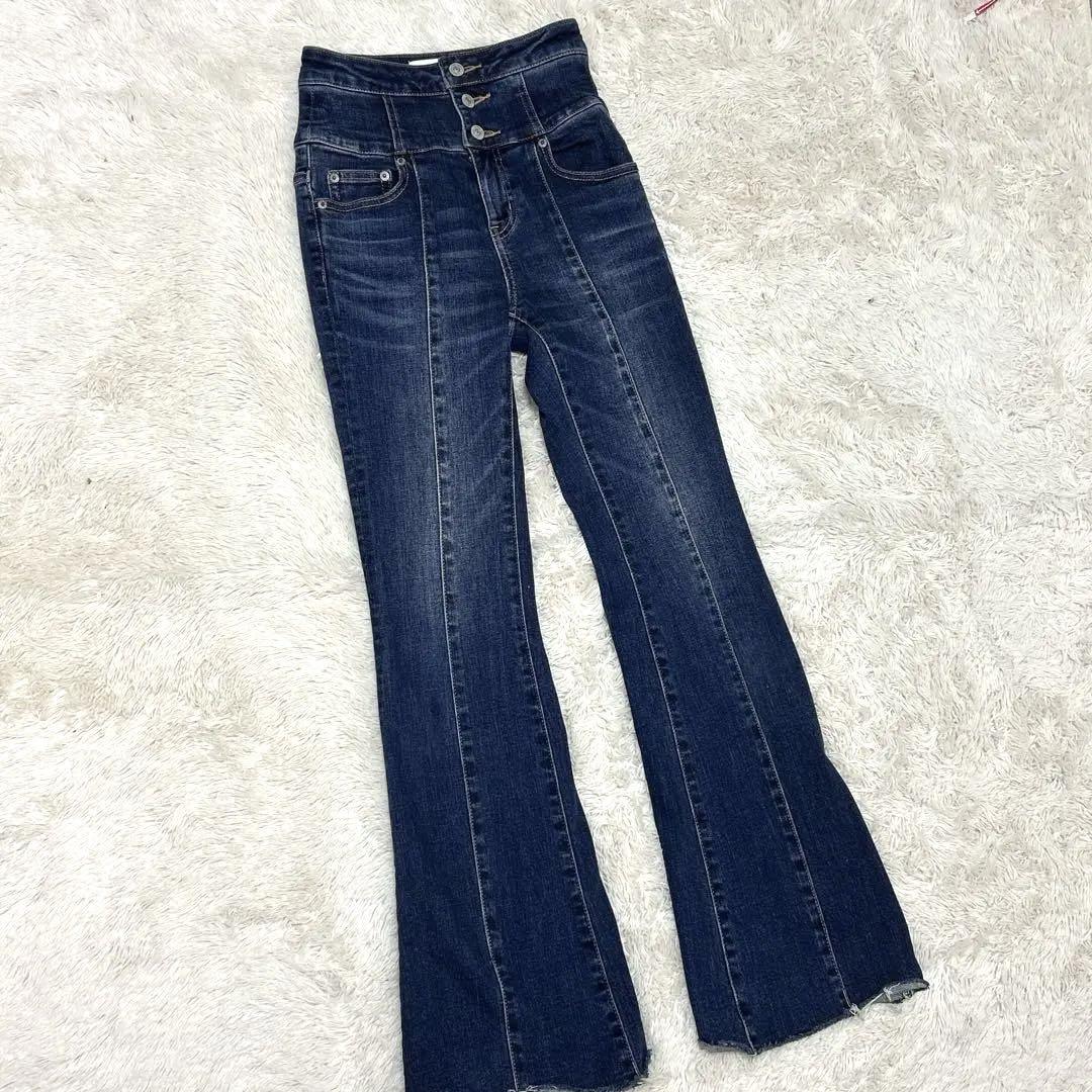 MOUSSY ハイウエスト ブーツカットデニム AZUL BY MOUSSY フレアデニム XS ハイウエスト美脚 ブーツカット