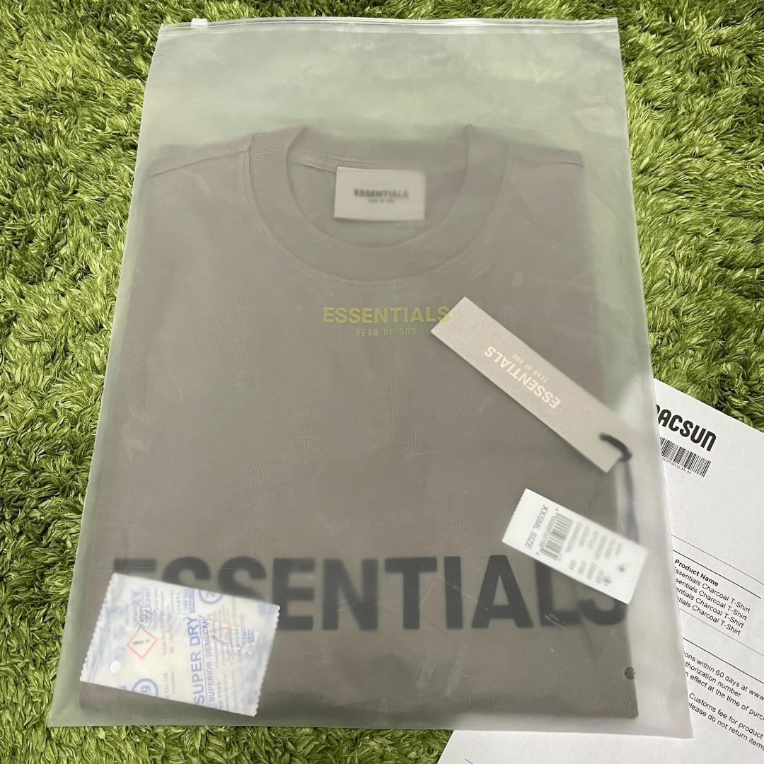 FOG エッセンシャルズ Tシャツ チャコール グレー XXS