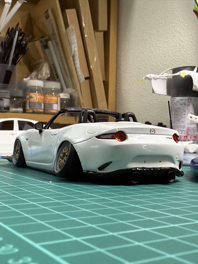 Mazda MX-5 ホワイト　プラモデル　完成品　専用商品