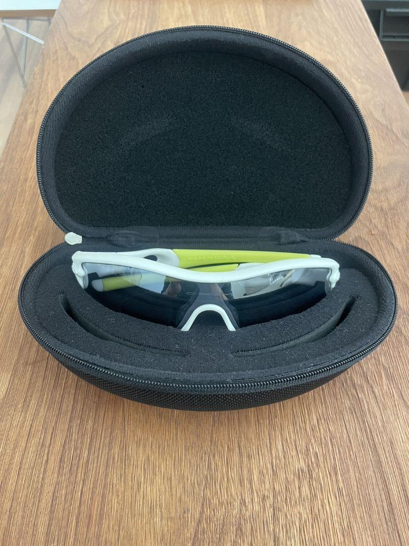 サングラス　OAKLEY