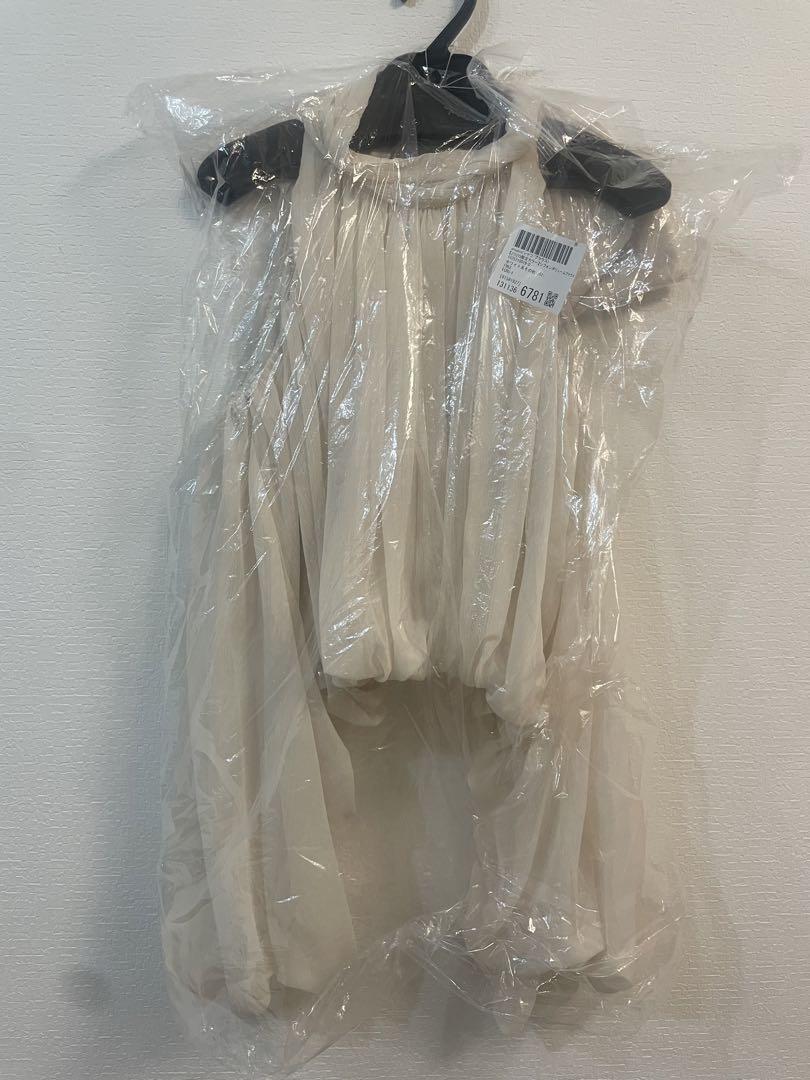 anuans シフォンボリュームブラウス 新品未使用