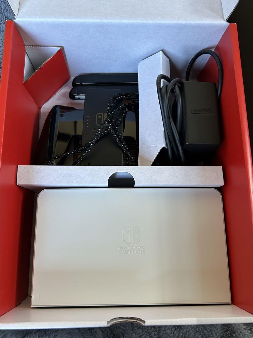新品Switch本体有機EL JCホワイト+ おまけ