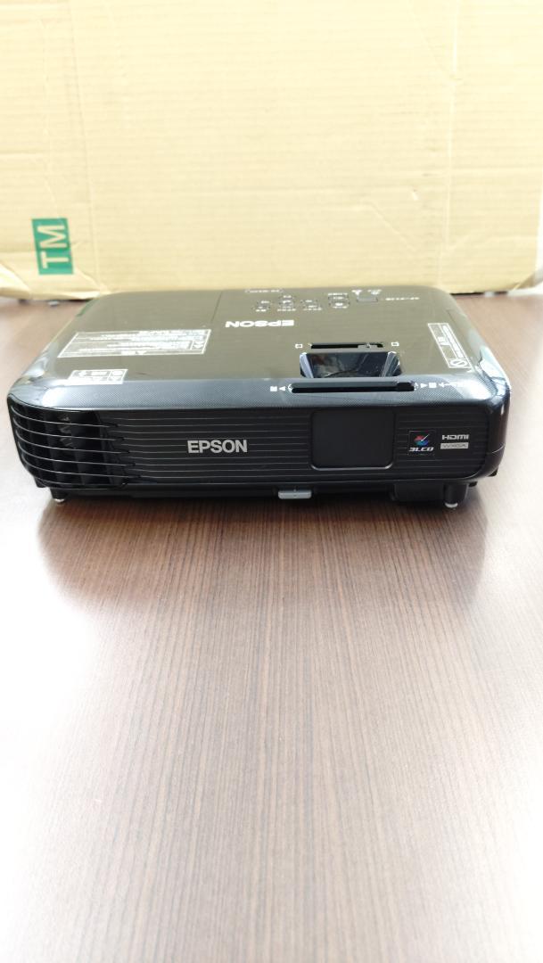 EPSON プロジェクター 本体 EB-W420 - メルカリ