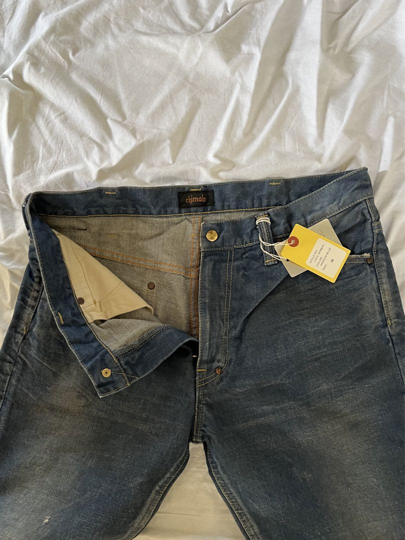 Ankle Cut Denim in Medium Distress