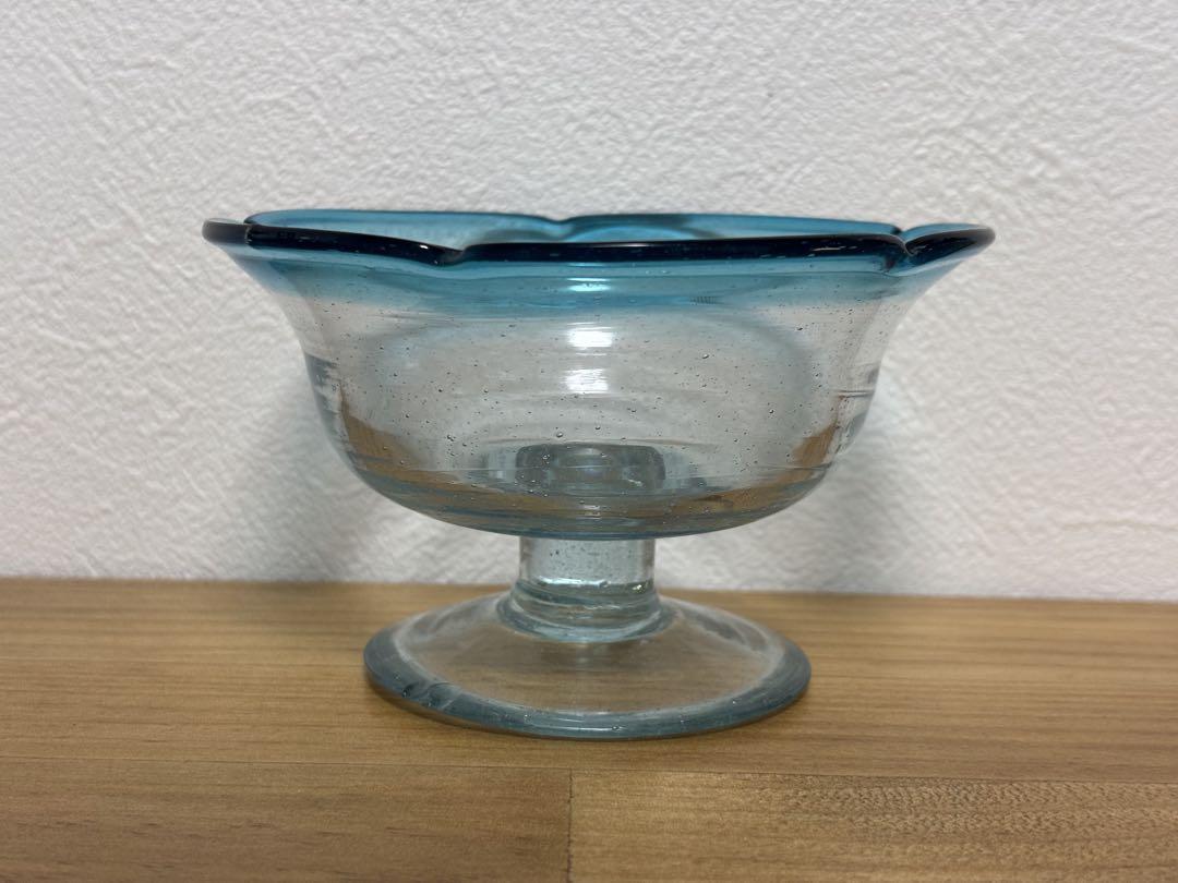 国内外の人気集結！ 氷コップ 青 デザートカップ本物 アンティーク 花形 工芸品