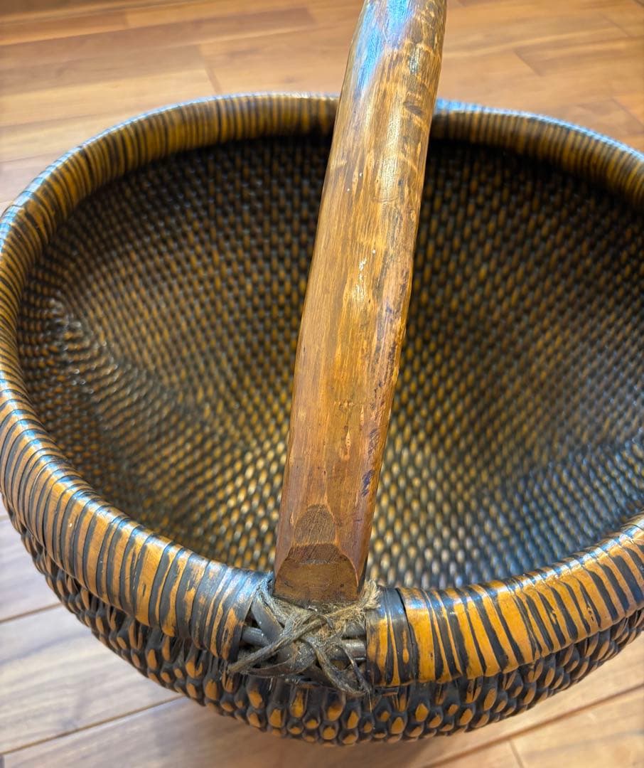 木製ハンドルやや傷や汚れあり