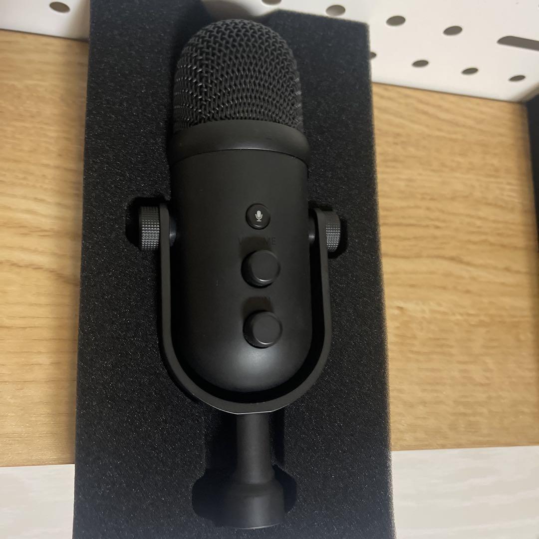 Razer Seiren V2 Pro コンデンサーマイク