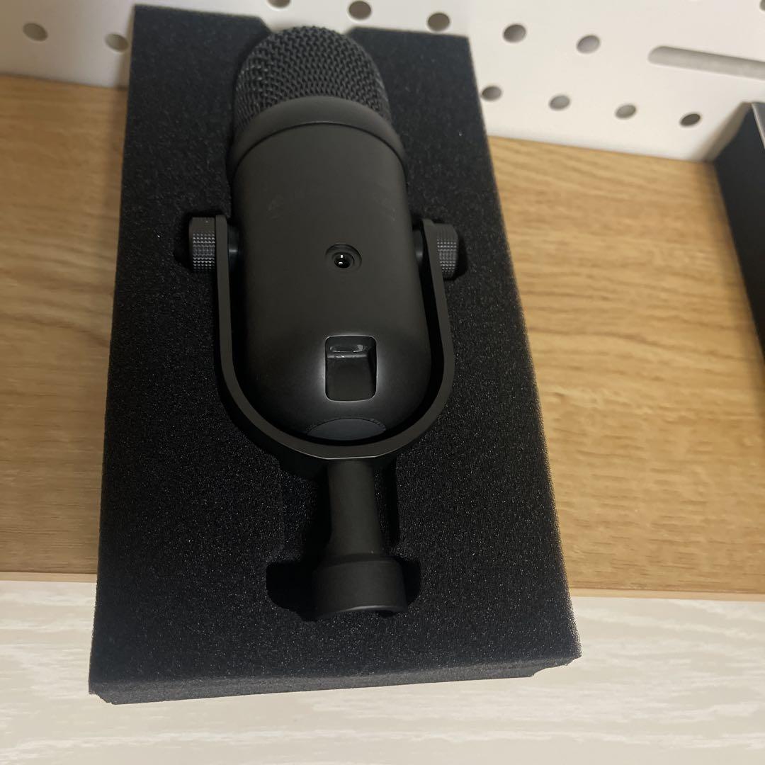 Razer Seiren V2 Pro コンデンサーマイク