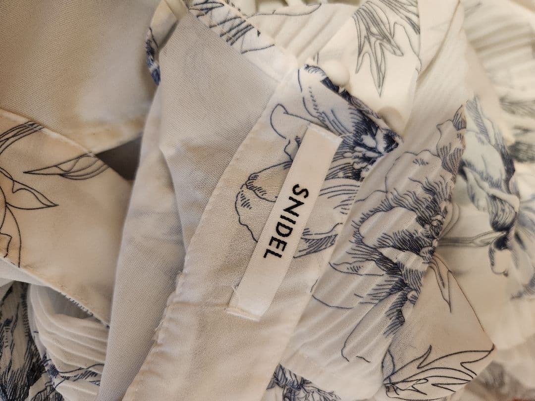 SNIDEL ロングワンピース　白