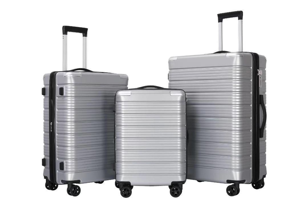 キャリーケース シルバー Mサイズ 新品 拡張機能付き 軽量 ハード