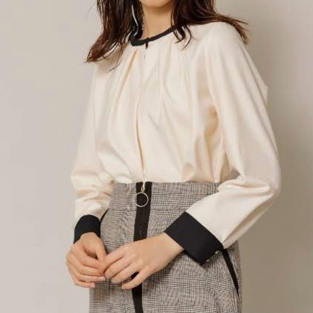 美品 TONAL トーナル ウォームツイルバイカラーフロントタックブラウス