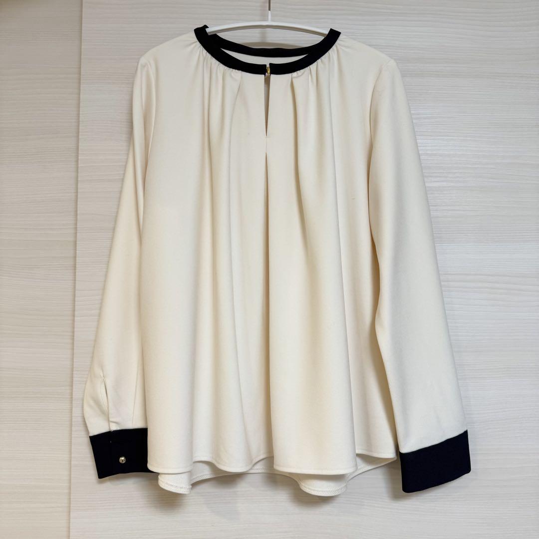 美品 TONAL トーナル ウォームツイルバイカラーフロントタックブラウス