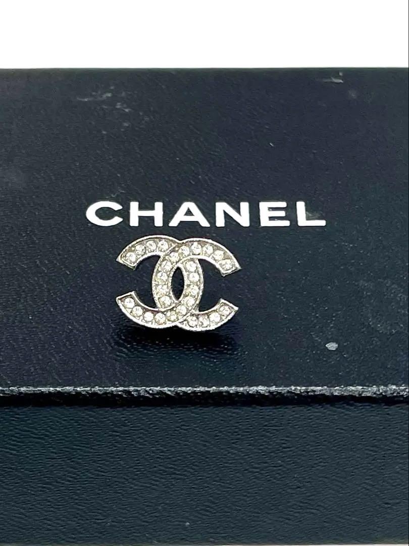 お値下げ中♡正規品CHANELピアス片方 正規品CHANELココマークストーンピアス 片方 - メルカリ