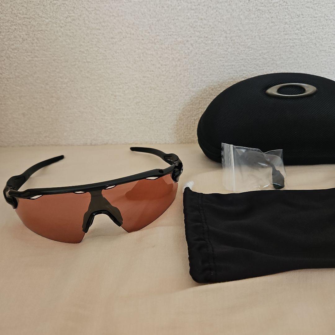 Oakley スポーツサングラス