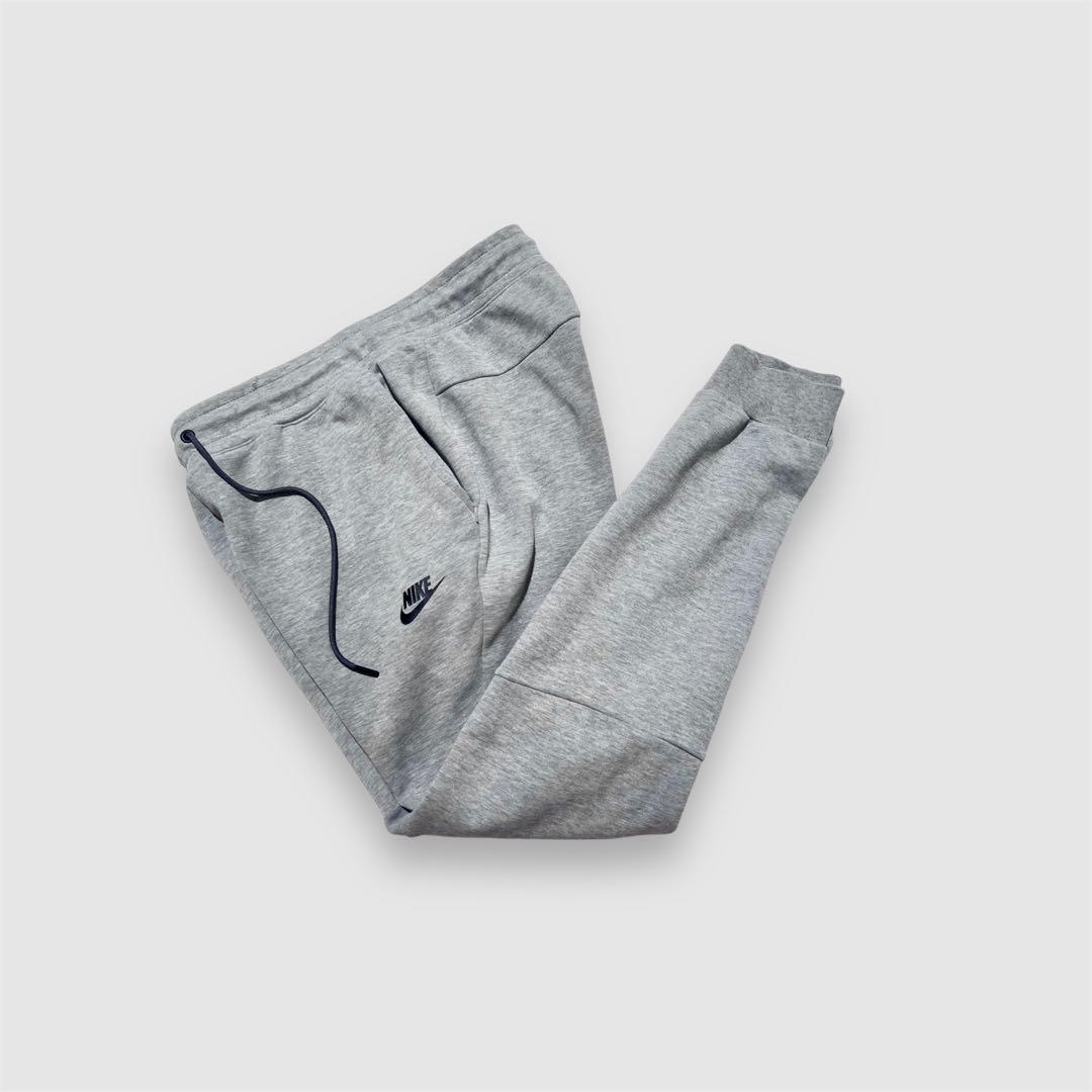美品 NIKE テックフリース スウェットパンツ M グレー