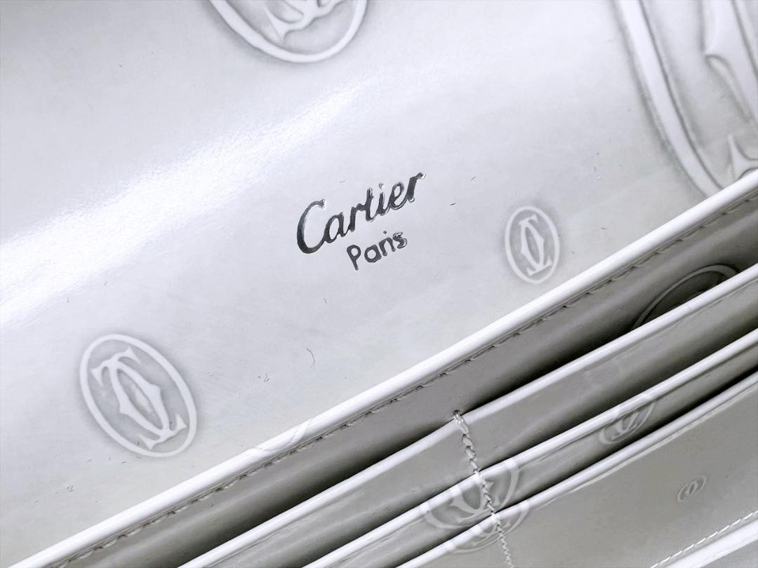 美品　Cartier　カルティエ　ハッピーバースデー　二つ折り長財布　ホワイト